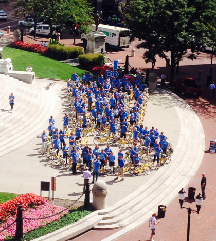 Sept 3 – Indy Do Day Flash Mob Assembles on Circle