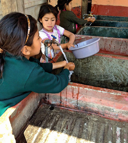 World Community Service Committee Grant Helps Children in Guatemala